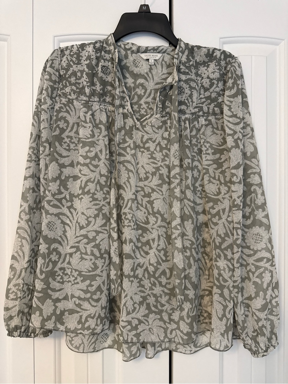 Lucky Brand Beaded Floral Boho Peasant Blouse Gray Small
